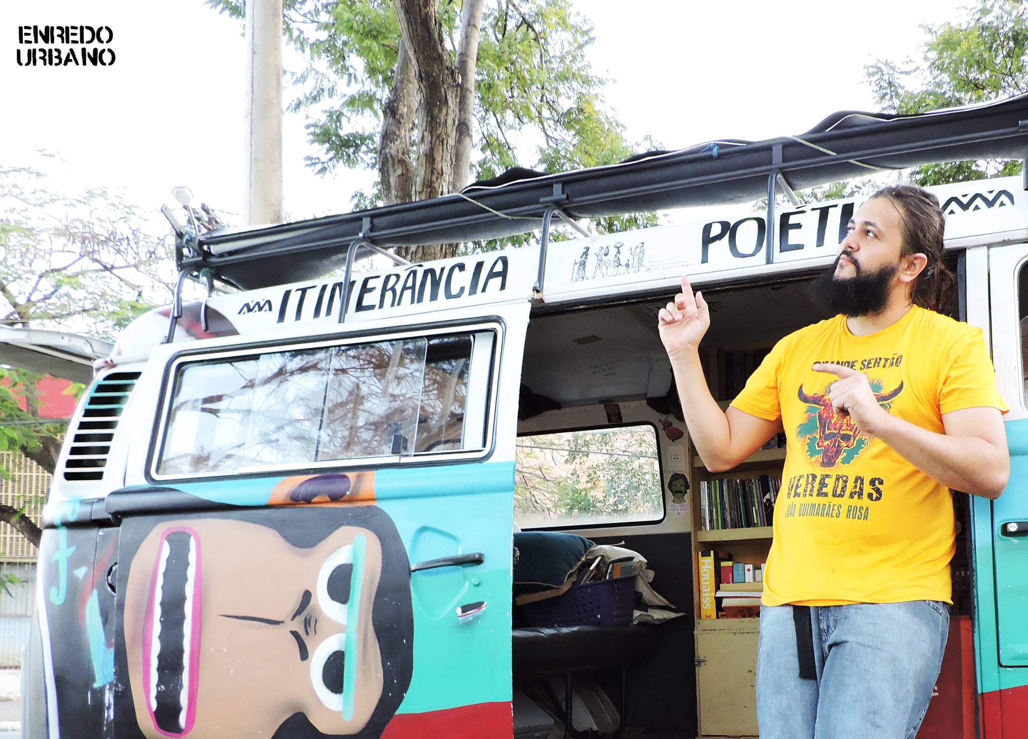 Avenida Hippie #3. Itinerante, by Avenida Hippie